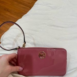 michael kors clutch